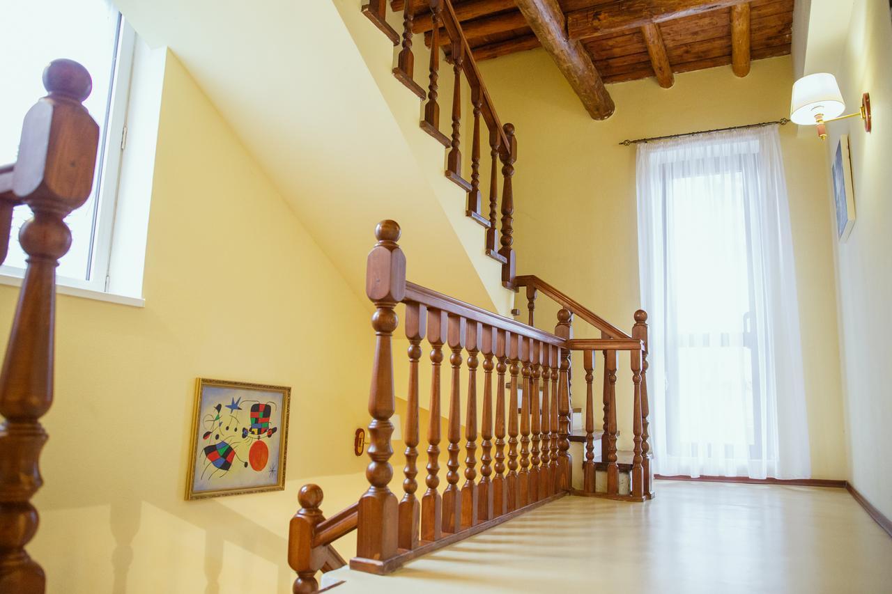 Mini Hotel Venezia Atyraū Eksteriør billede