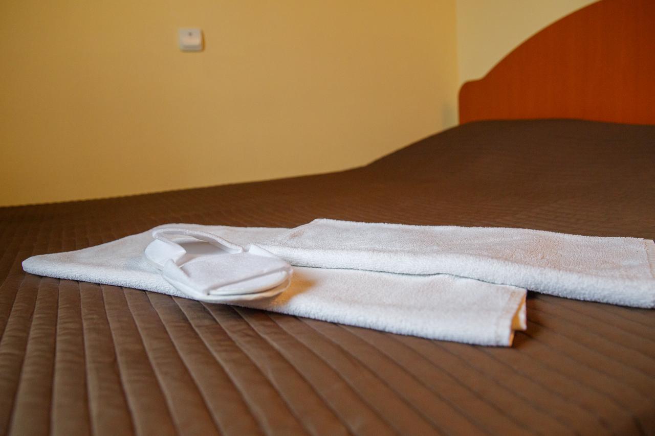 Mini Hotel Venezia Atyraū Eksteriør billede